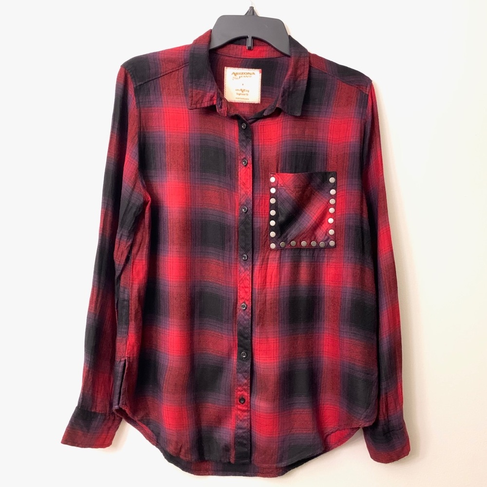 Arizona Jeans Boyfriend Fit button up shirt plaid